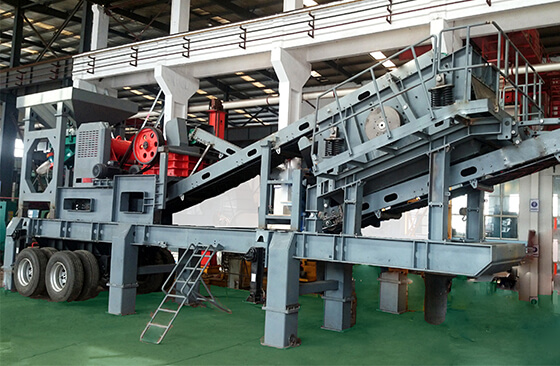 Mobile crushing station showned.jpg Mobile crushing station showned.jpg